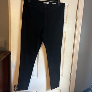 Nine West high rise perfect skinny black jeans size 16. New with out tags